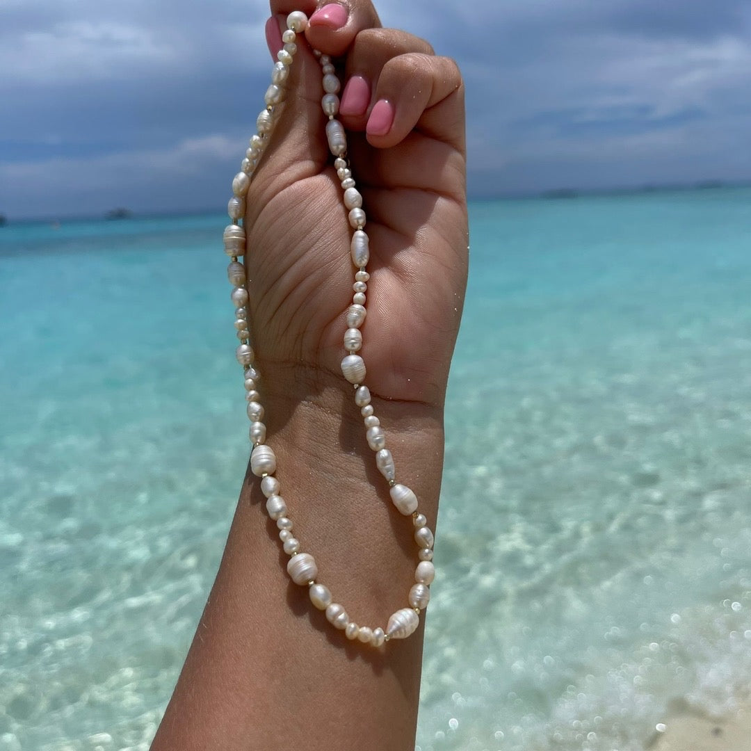 PEARLY ISLAND NECKLACE