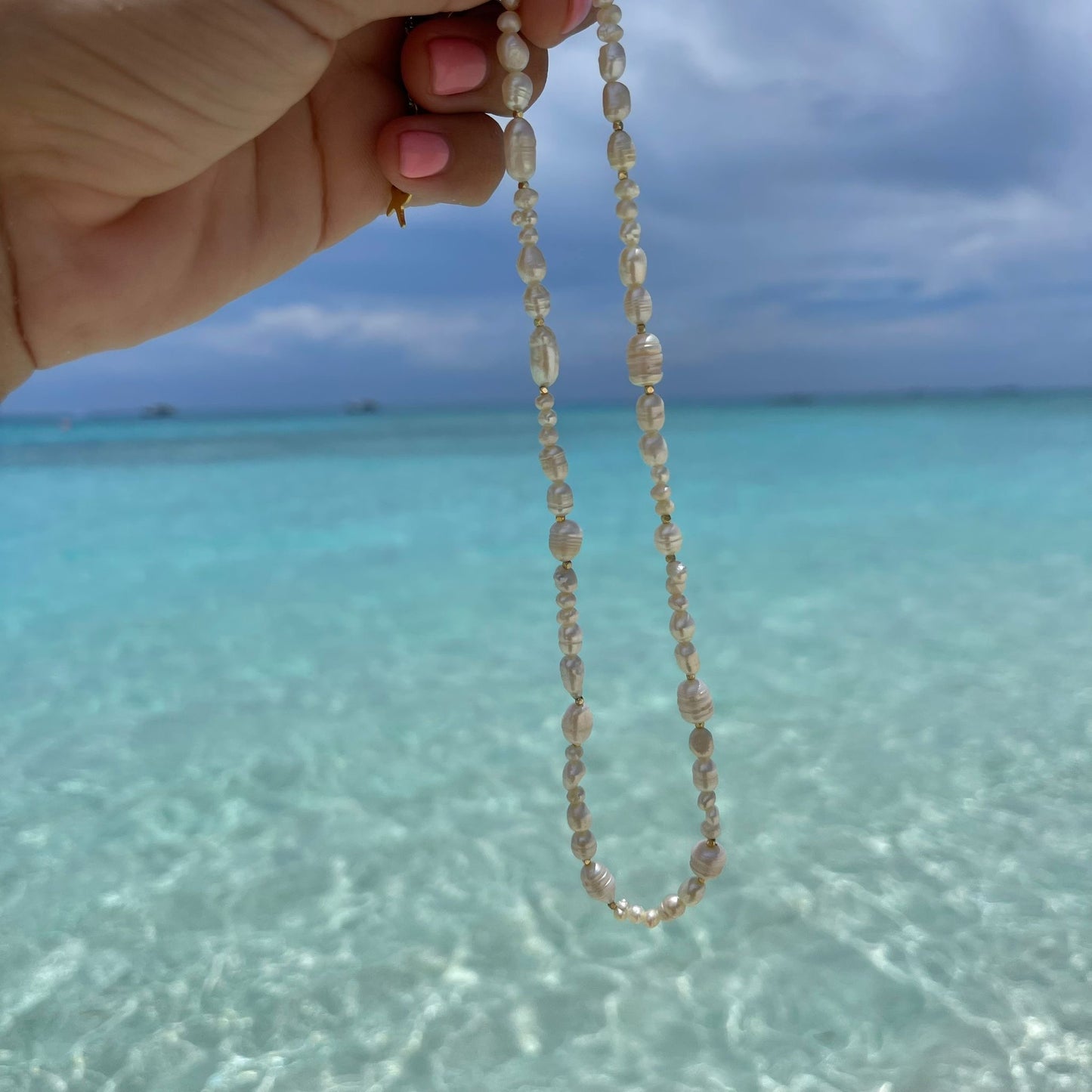 PEARLY ISLAND NECKLACE